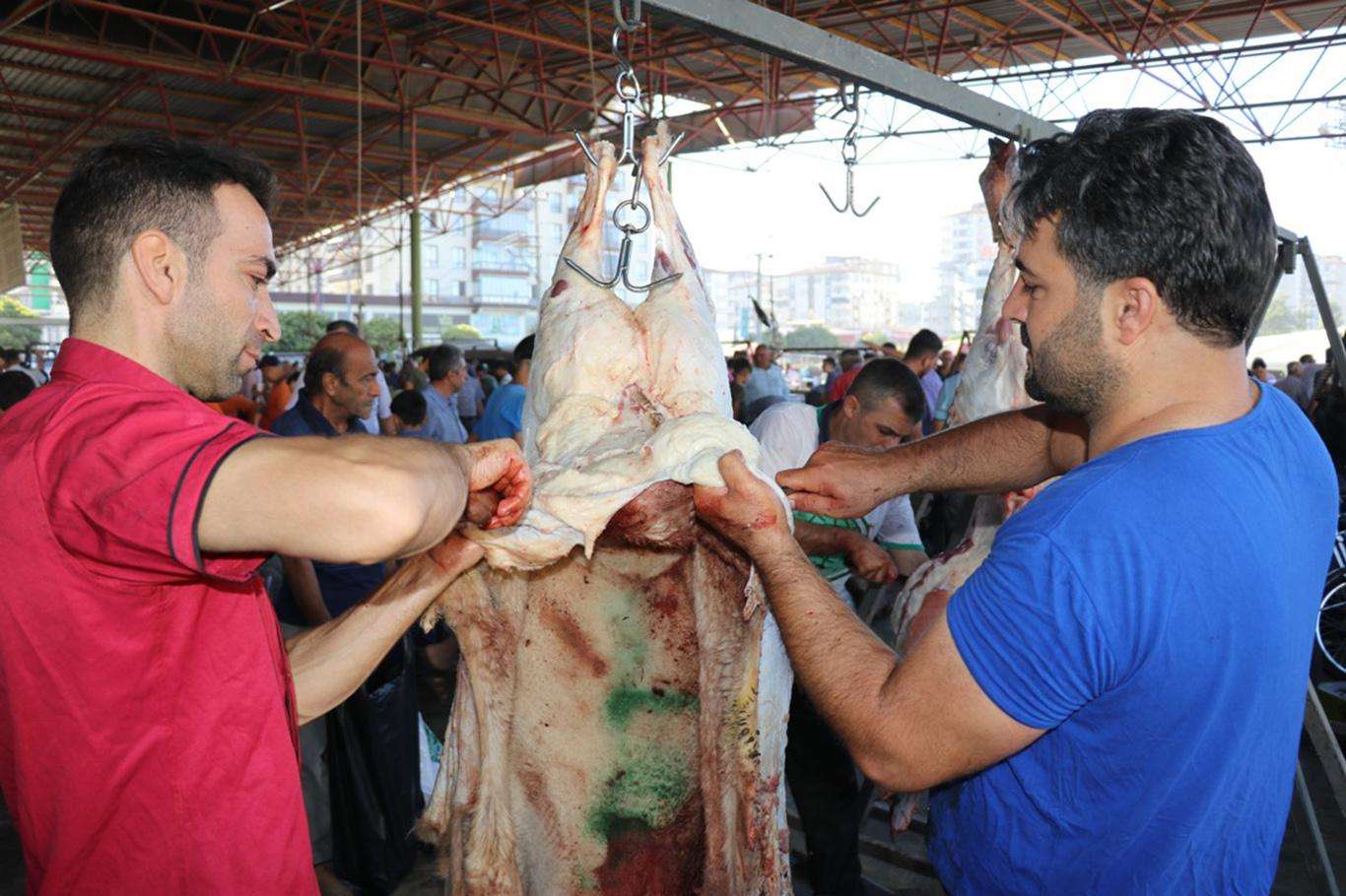 Kurban keserken dikkat edilmesi gerekenler Kurban keserken dikkat edilmesi gerekenler